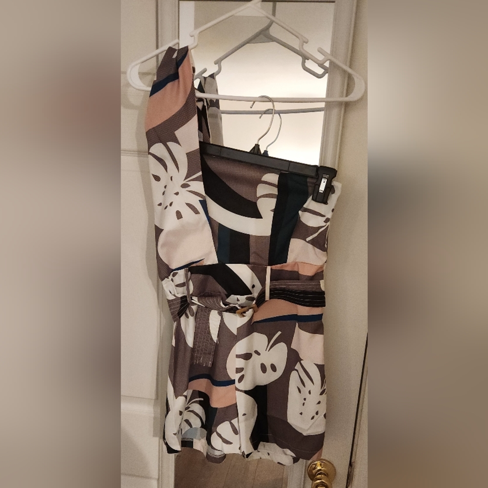 XL short romper